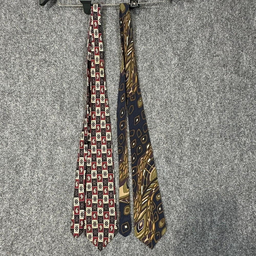 Biella Silk Necktie Burgundy Paisley Geometric Pattern Men Formal